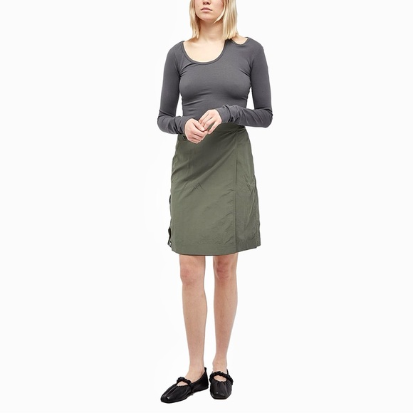 [relisted] NWT Peachy Den Mimi Midi Skirt in Slate Green - Khaki Cargo Skirt - Picture 11 of 13